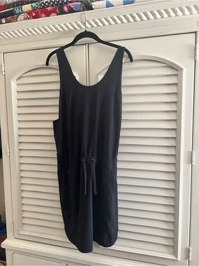 Patagonia Black Sleeveless Drawstring athletic mini dress